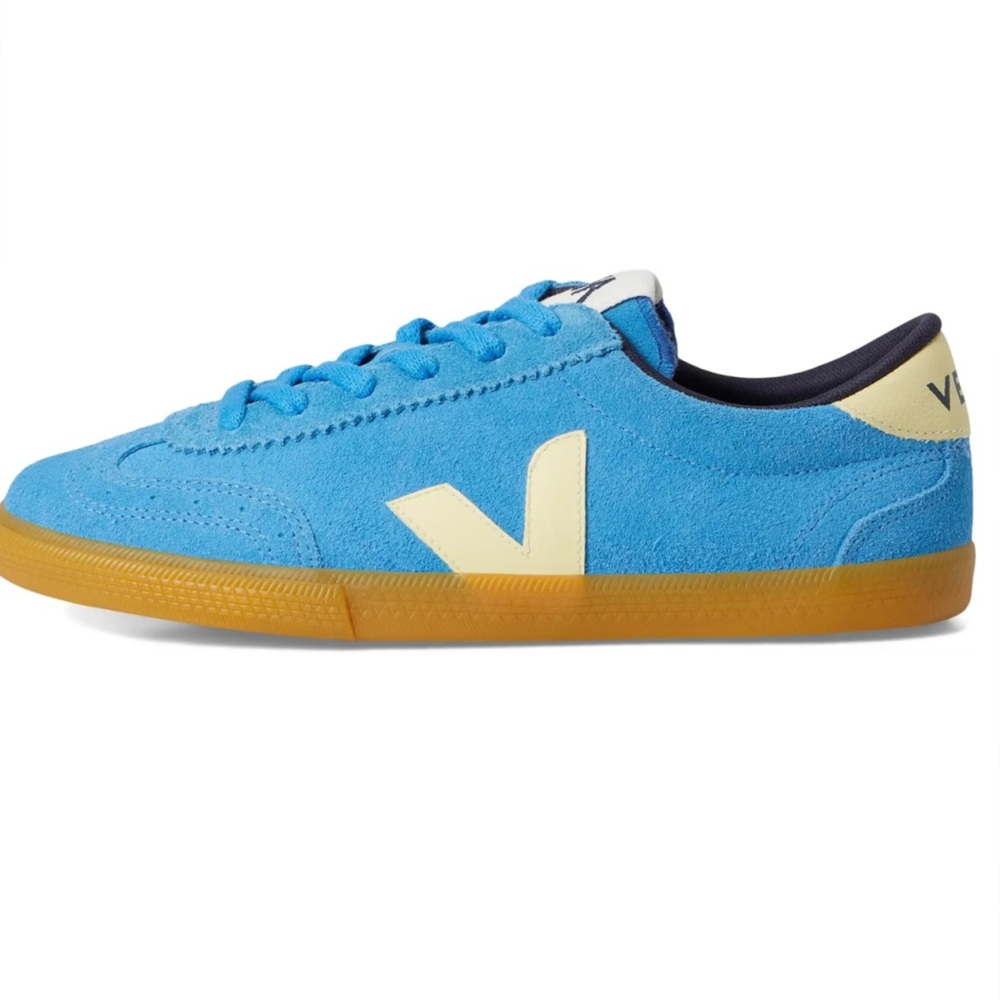 New in box. Veja volley women’s sneakers